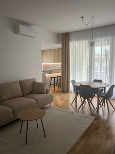 INCHIRIERE APARTAMENT 3 CAMERE ,BLOC NOU ZONA PIPERA !