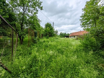 Teren 18.645 mp si casa in Satul Santamaria de Piatra, Jud. Hunedoara...