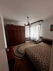 Apartament cu 2 camere, decomandat, zona Podu Ros