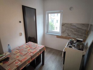 Apartament de vanzare cu 4 camere in Hateg