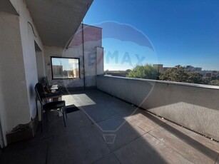 Inchiriez Apartament 3 camere cu terasa generoaasa zona Intim