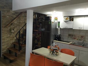 Închiriez apartament cu doua camere