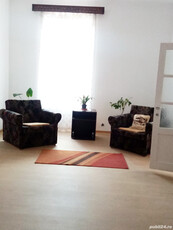 Proprietar Vand Apartament 3 Camere, Central