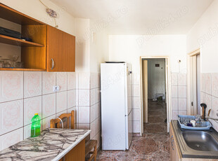 Vand apartament 2 camere Ploiesti Vest - Piata Aurora