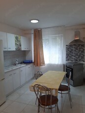 vand apartament Caransebeș 2 camere