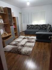 Vand apartament doua camere 55 mp ,decomandat