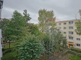 Vanzare apartament 4 camere zona Faget