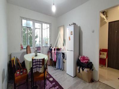 Apartament cu 3 camere spre vanzare in Manastur!