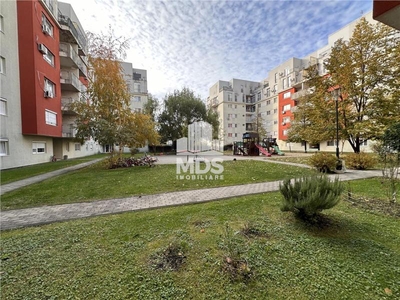 2 camere decomandate bloc nou Aradului cu loc de parcare