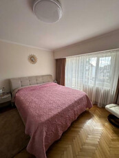 Apartament 3 camere - DECOMANDAT- Piata Unirii