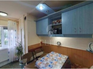 Apartament 3 camere in zona INTRE LACURI