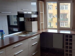 Apartament 3 camere in zona Piata Marasti