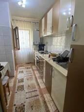 Apartament 3 camere, renovat, etaj 2, zona Util-gara