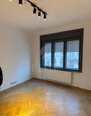 Apartament 4 camere in zona ULTRACENTRALA