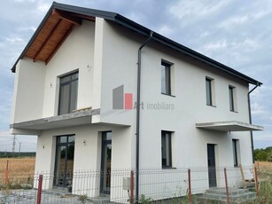 Casa Balotesti, Dumbraveni, vila individuala Va prezentam o