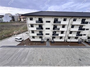 De vanzare apartament la cheie 2 camere decomandate balcon gradina loc parcare zona Doamna Stanca Selimbar