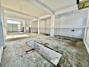 Spatiu comercial de vanzare Sibiu - 420 mp, parcare - zona Selgros