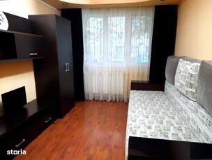 Apartament renovat, 2 camere semidecomandate, parter, Micro 19