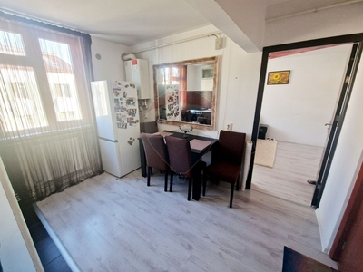 Apartament 2 camere vanzare in bloc de apartamente Piatra-Neamt, Darmanesti