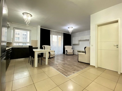 Apartament 3 camere Brasov Vanzare apartament cu 3 camere cu boxa si loc de