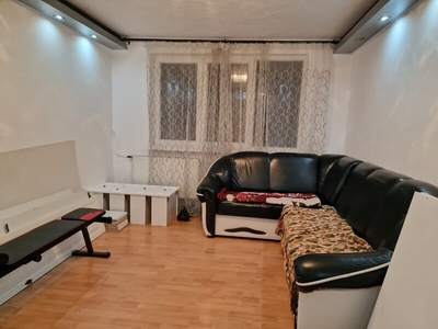 Apartament 3 camere Titan, intersectie Liviu Rebreanu cu 1 Decembrie bloc r