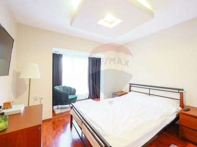 Apartament 3 camere vanzare in bloc de apartamente Bihor, Oradea, Nufarul