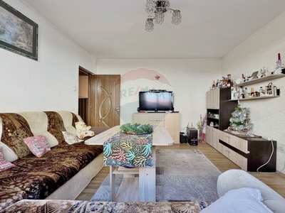 Apartament 3 camere vanzare in bloc de apartamente Timisoara, Dambovita