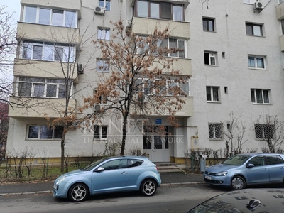 Apartament 4 camere de inchiriat DECEBAL - Bucuresti