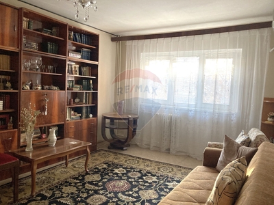 Apartament 4 camere vanzare in bloc de apartamente Bucuresti, Crangasi