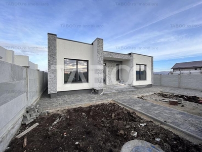 Casa individuala de vânzare 4 camere 130 mpu terasa curte Micesti Alba
