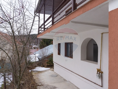 Casavila 7 camere vanzare in Brasov, Predeal, Clabucet