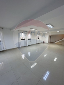 Spatii de birouri clasa A inchiriere, 143.59 mp in Constanta, Casa de Cultura