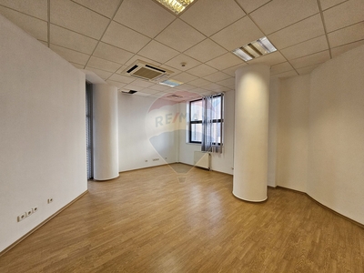 Spatii de birouri clasa A inchiriere, 29 mp in Bacau, Ultracentral