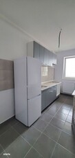 Apartament cu 3 camere, decomandat, Mircea cel Batran