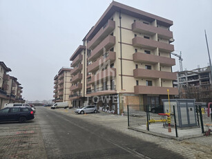 Apartament 3 camere decomandate 2 bai | 2 balcoane | etaj 2