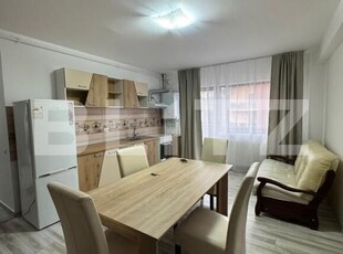 Apartament 3 camere, 60 mp, parcare, zona Stejarului