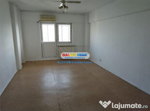 Apartament 3 camere Podul Grant