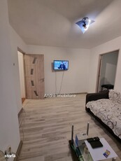 Apartament 3 camere semidecomandat, Valea Roșie