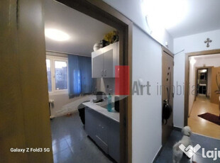 Apartament 3 camere Titan