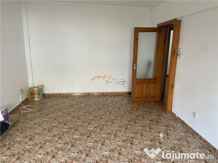 Apartament 3 camere , zona centrala , etaj parter , suprafat