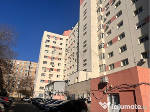 Apartament 4 Camere Bd. Chisinau Sector 2 de Vanzare