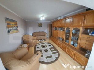 Apartament 4 camere, decomandat, 80 mp, zona Împăratul Tr