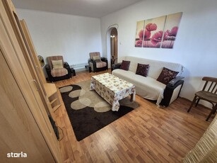 Apartament 3 camere, 2 bai, decomandat, mobilat, utilat, zona Astra!