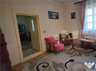 Casa in Ilisesti! La cativa km de Suceava! De ! 0727817187