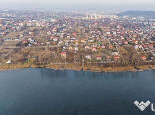 Vilă de vânzare cu panoramă spre lac, 210 mp – Valea...