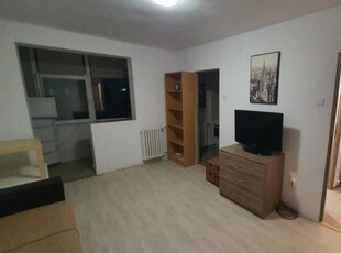 1 camera, decomandat, 30 mp, de inchiriat apartament in zona Podu Ros, Tesatura, Cod 157648