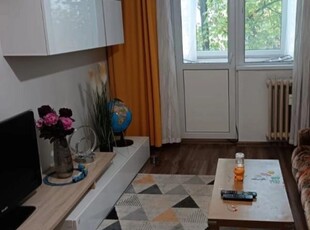 Alexandru cel Bun apartament 52 mp, 3 camere, nedecomandat, de vanzare, Piata Voievozilor, Cod 157649