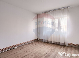 Apartament 3 camere de închiriat zona Fortuna