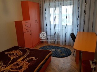 Apartament 4 camere Pacurari- 720 Euro