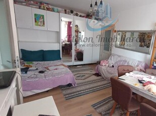 Apartament CENTRU 3 camere, 2 balcoane PiatraNeamt